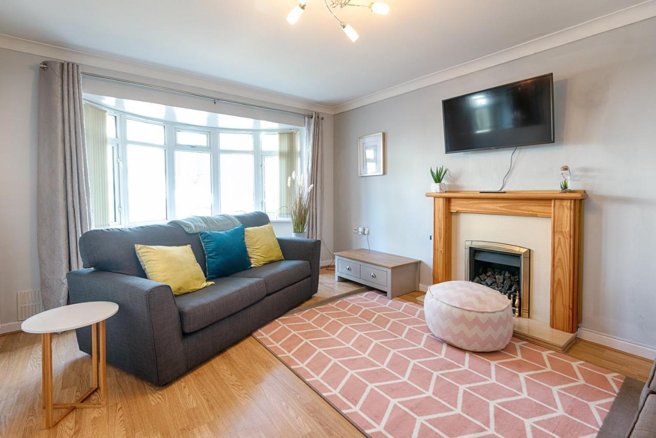 Parking, Garden, En-Suite & Tv'S In All Rooms, Large Living Space Swansea Kültér fotó